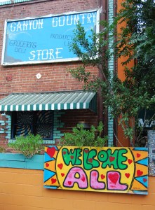 Canyon Country Store: Welcome All