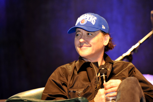 John-Cusack-WizardWorldPHL-2017-photo-by-Kendall-Whitehouse-600x400