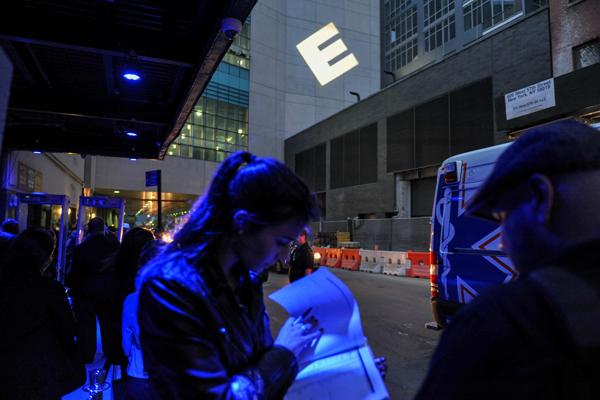 E-Coin-Launch-Check-In-NYCC-2017-photo-by-Kendall-Whitehouse-600x400