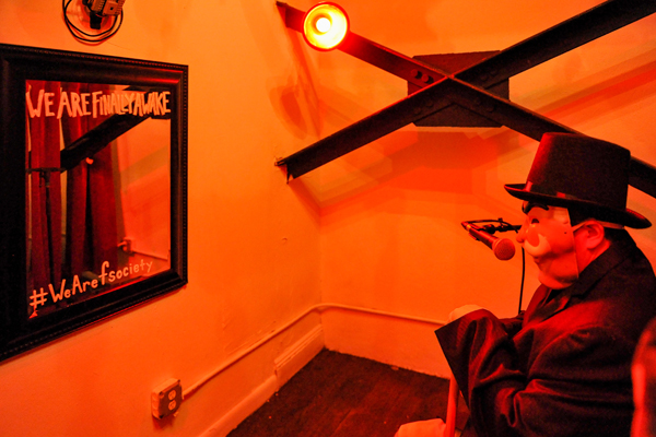 E-Coin-Launch-Finally-Awake-NYCC-2017-photo-by-Kendall-Whitehouse-600x400