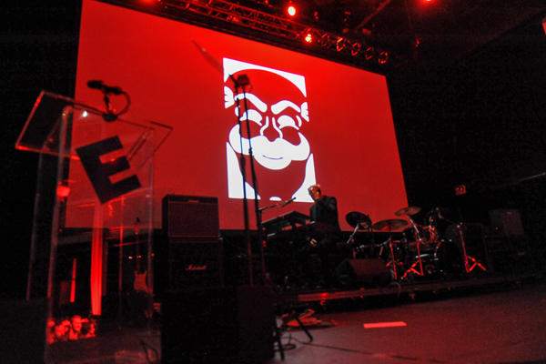 E-Coin-Launch-Fsociety-Screen-NYCC-2017-photo-by-Kendall-Whitehouse-600x400