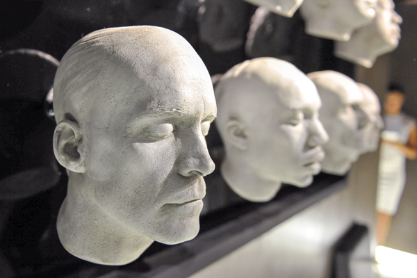 Westworld-Models-NYCC-2017-photo-by-Kendall-Whitehouse-600x400